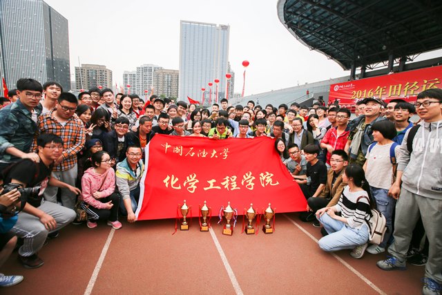 欢庆 丁文龙摄